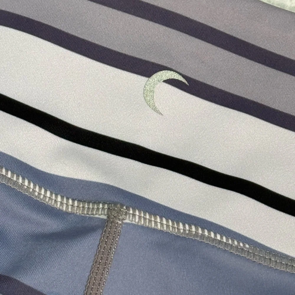ZYIA active purple